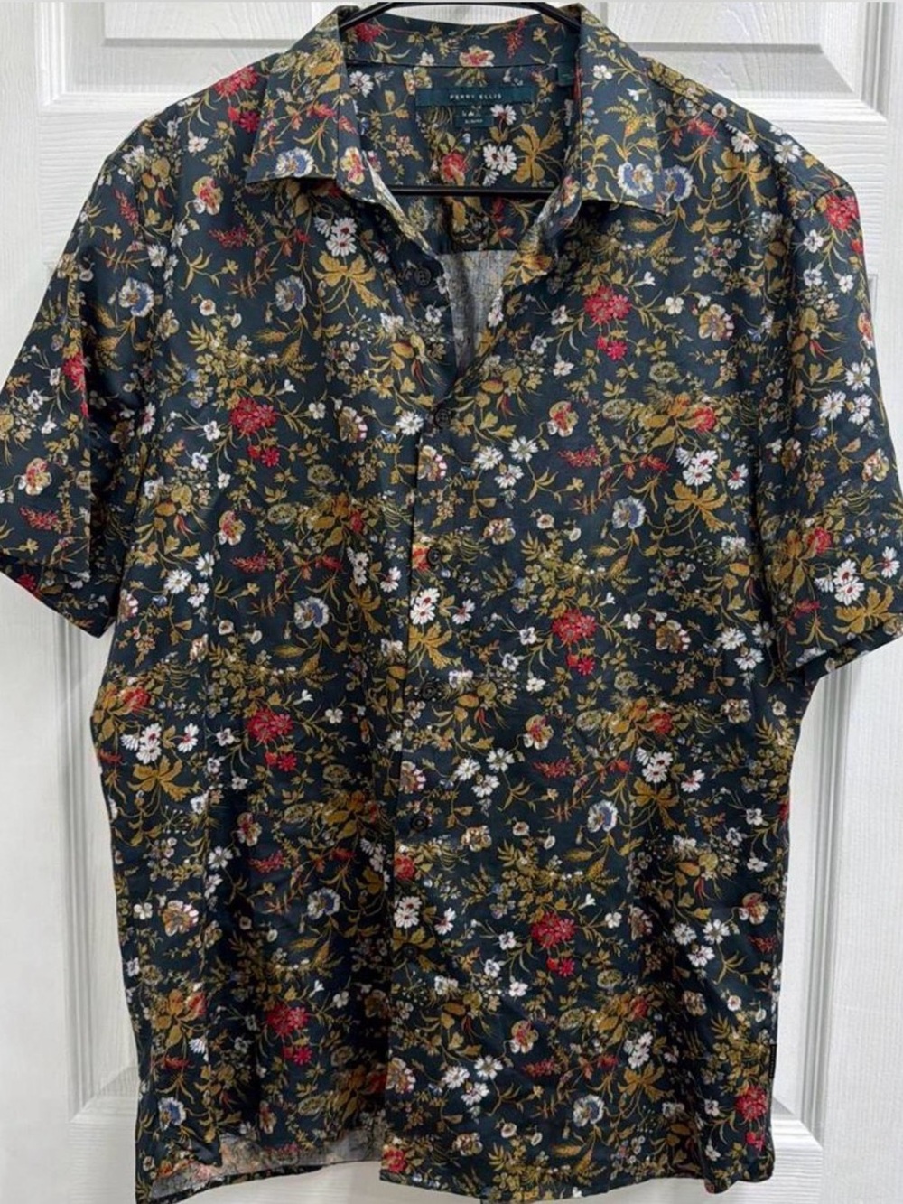 Perry Ellis Black Floral Short-Sleeve Button-Down Shirt